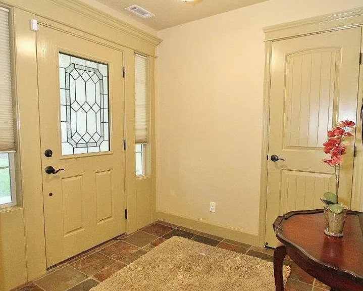 2586 S Gatewood Ln — Photo 4