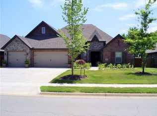 3205 SW Mahogany Ave, Bentonville, AR 72713