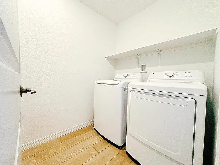 5925 Obsidian Sky Ave — Photo 12