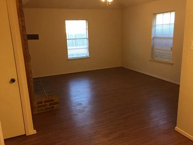 2 bed, 1032 sqft, $1,620 — Photo 2