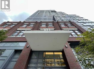 181 Huron St #LPH01, Toronto, ON M5T 0C1