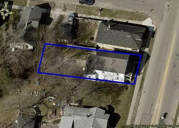5th image of 130 N Elm St