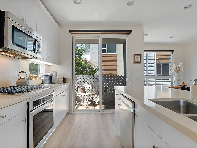 5640 Observation Ln — Photo 11