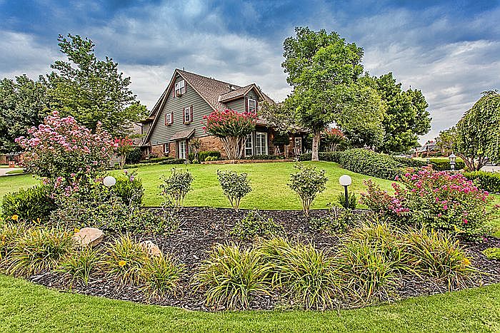 1st image of 909 Gleneagles Dr