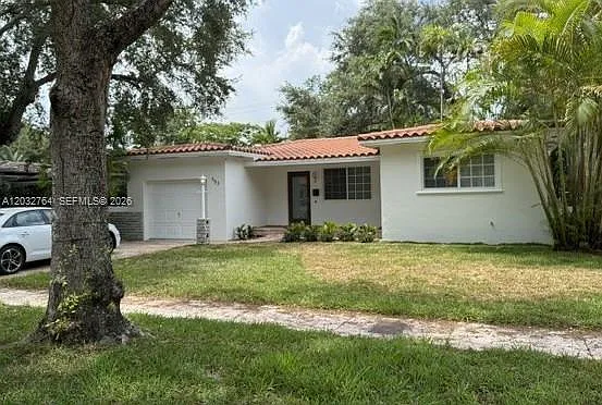 753 Navarre Ave