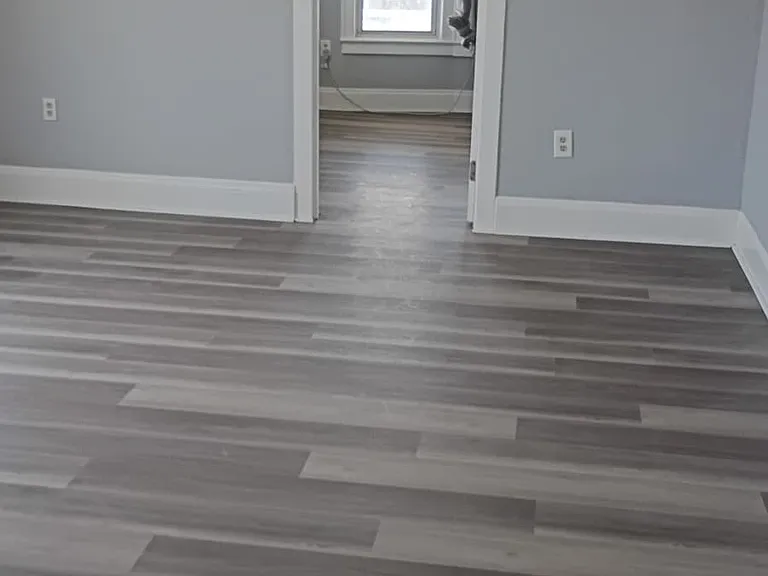 928 E 5th Ave #1/2 — Photo 2