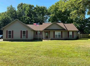 820 Pleasant Hill Rd, Martin, TN 38237