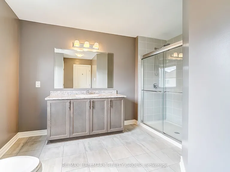 1110 Beckett Cres — Photo 30