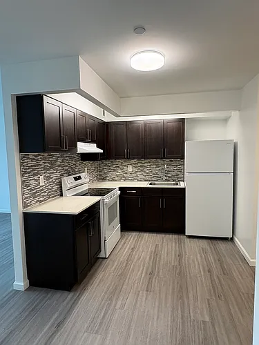 302 E 2nd St #2C Photo 1