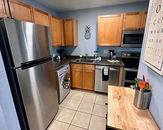 5th image of 5107 Salmon Dr SE APT C