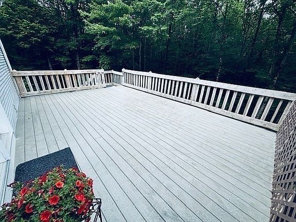 5th image of 139 E County Rd