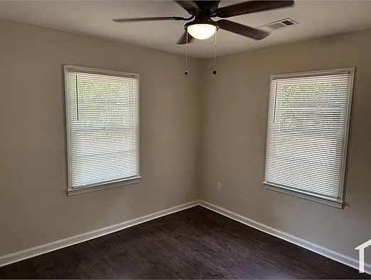 4167 Pershing Ave — Photo 3