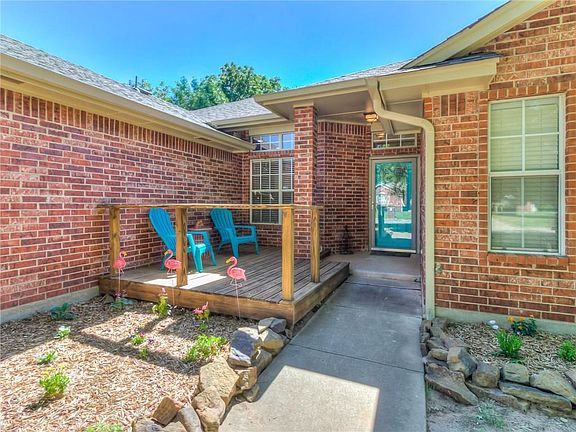 3rd image of 17317 Sun River Ct