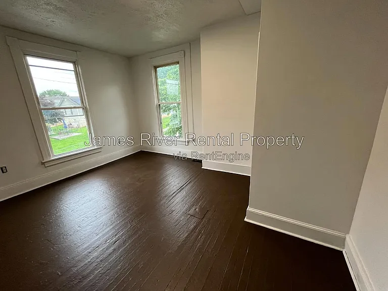 1601 Union St — Photo 9