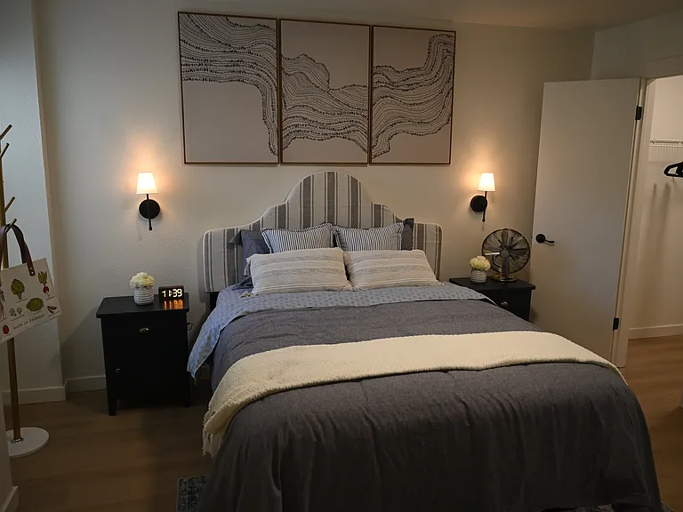 Emerald Place Apartments — Photo 31