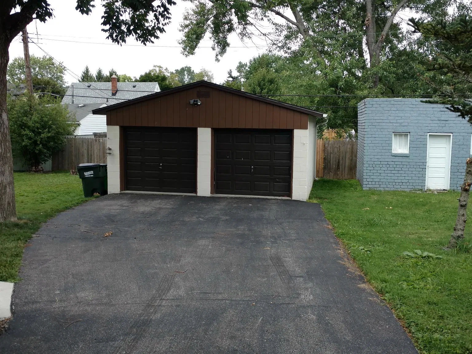 3 bed, 950 sqft, $1,395 — Photo 2