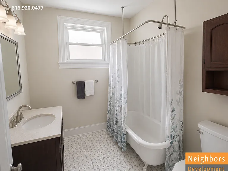 672 Kellogg St SE — Photo 12