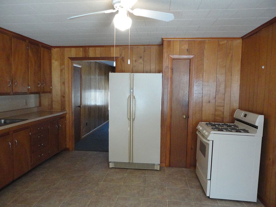 2nd image of 116B Hill Farm Camp Rd