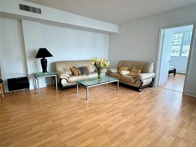 825 Brickell Bay Dr #847 — Photo 15