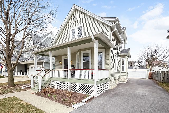 1st image of 19 Brewster Ave
