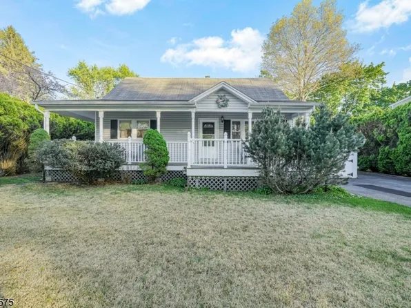 94 Barbara Dr, Pompton Lakes Boro, NJ 07442