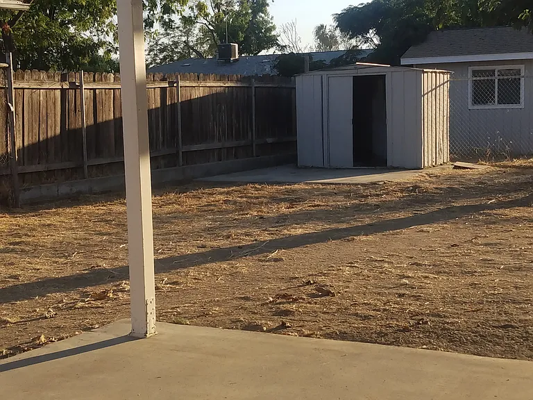 820 S Irwin St — Photo 11