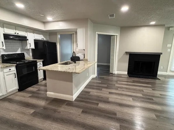2304 Balsam Dr APT E107, Arlington, TX 76006