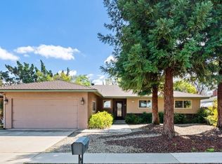 3317 E Vartikian Ave, Fresno, CA 93710