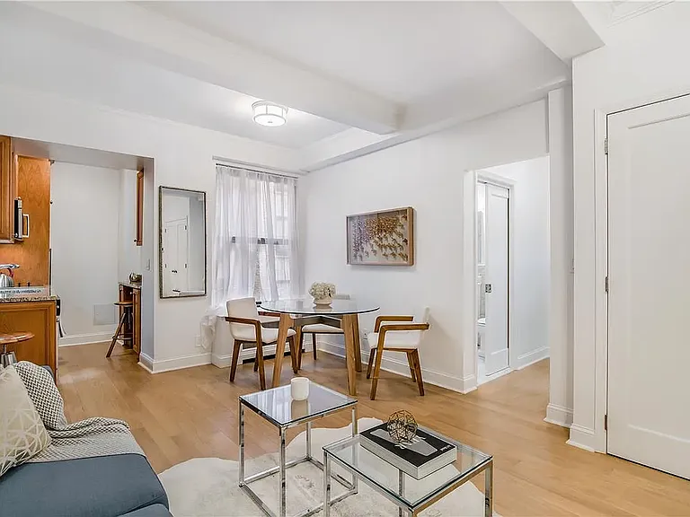 134 W 93rd St #4F — Photo 9