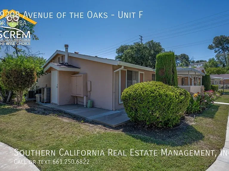 19208 Avenue Of The Oaks #F — Photo 2