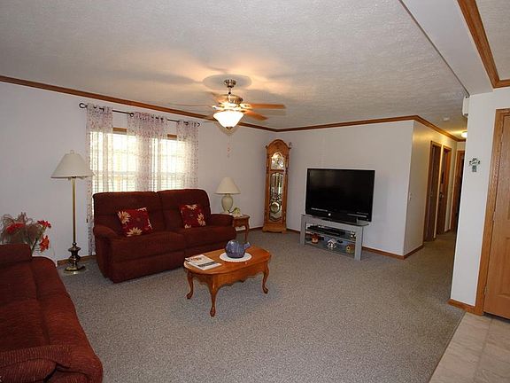 5th image of 173 Cromwell Dr
