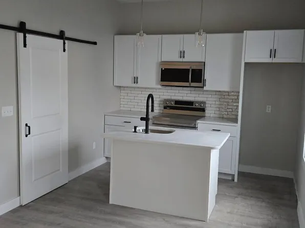 222 Montaup St, Fall River, MA 02724