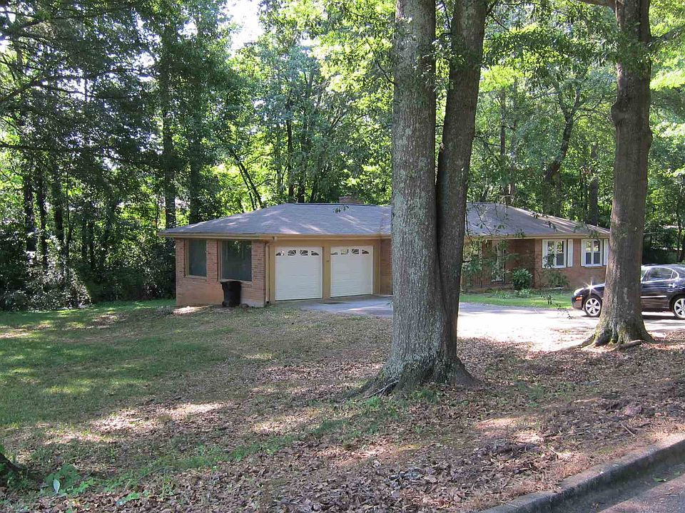 1st image of 2570 Jewell Dr