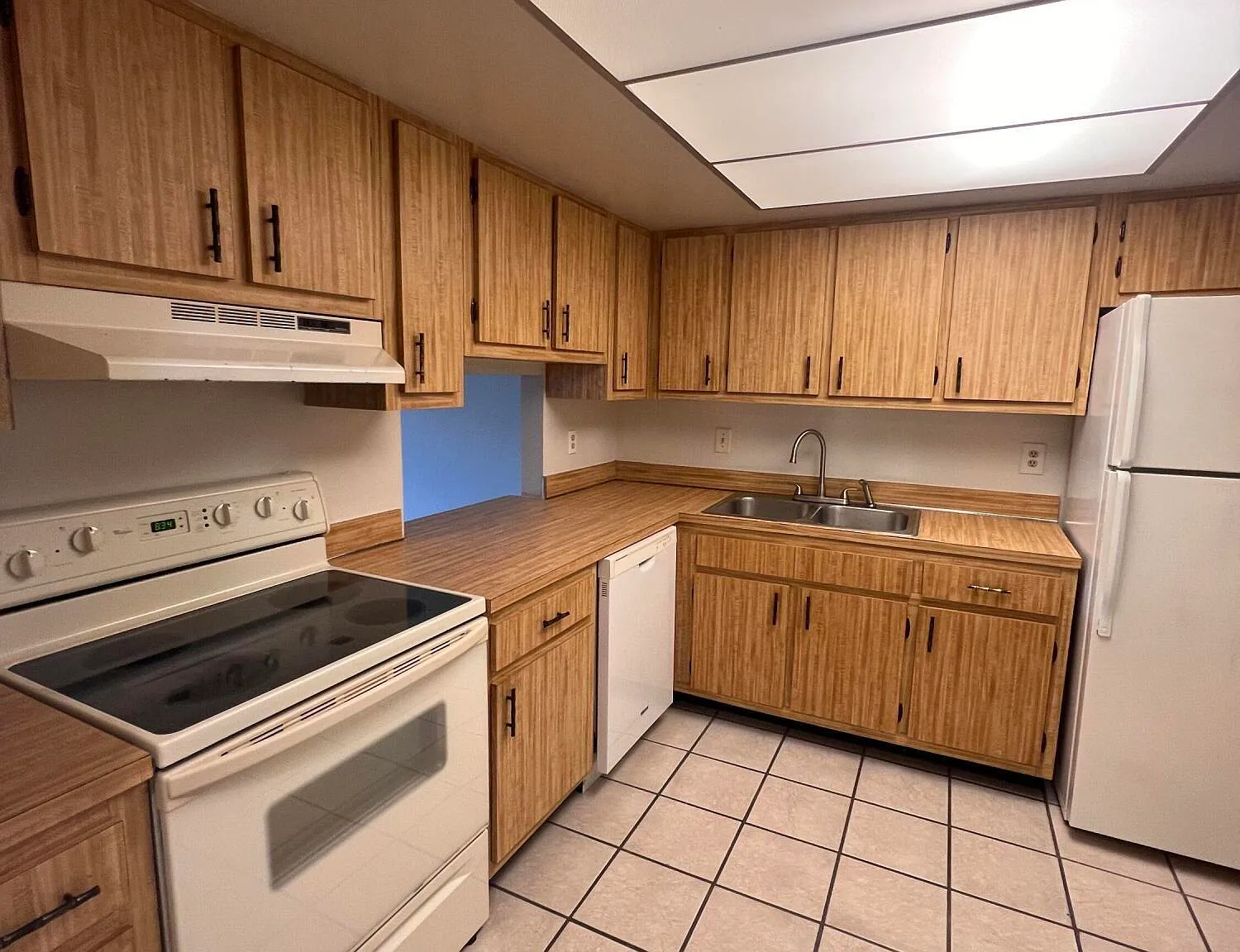 1116 Mary Joye Ave — Photo 2