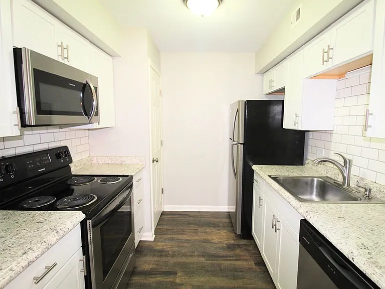 1010-8 Blue Ridge Dr — Photo 10
