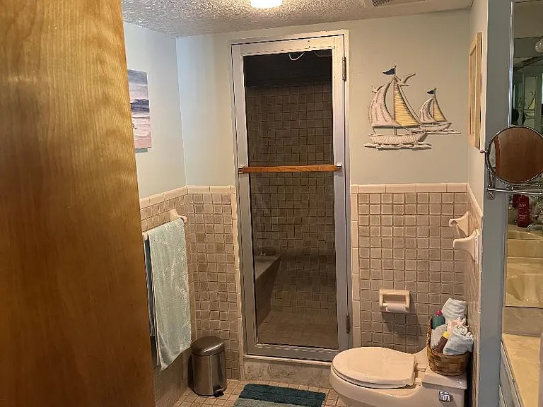 409 Fernandina St — Photo 26