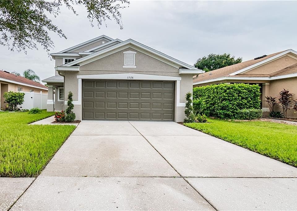 1st image of 11528 Hammocks Glade Dr