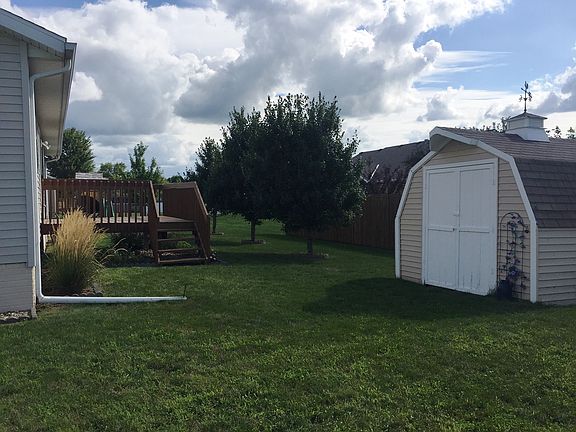 3rd image of 1709 Edgewood Dr