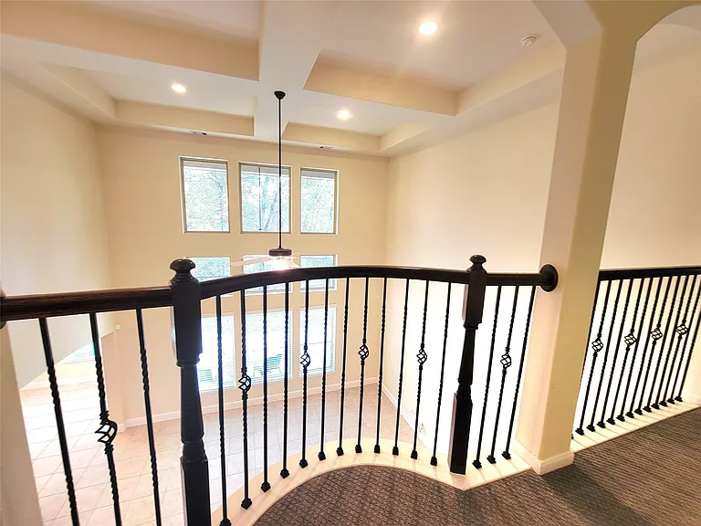 5822 Crawford Hill Ln — Photo 14
