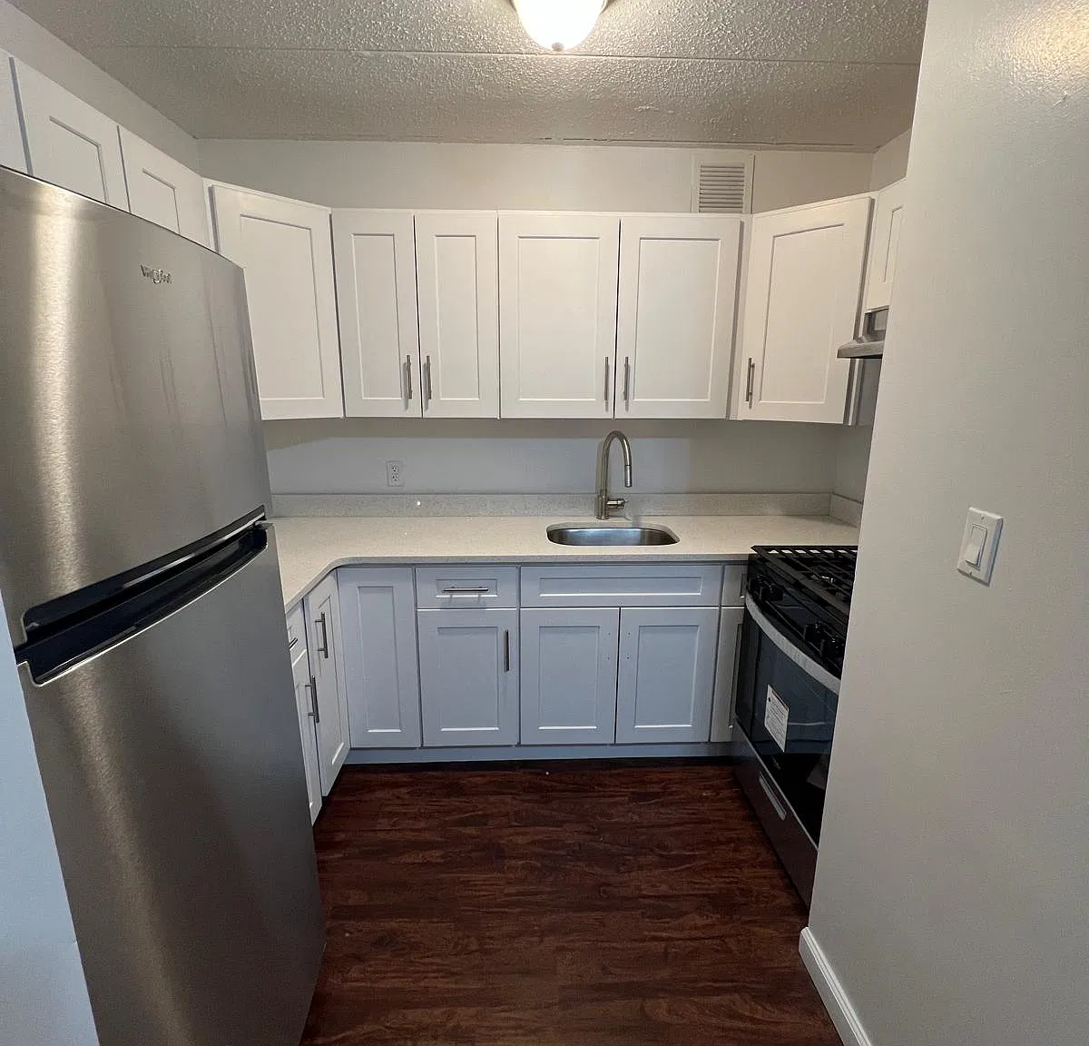 1 bed, $2,400 — Photo 1