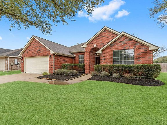 2nd image of 31323 Trinity Park Ln