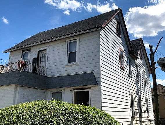 3rd image of 2720 Humphrey St
