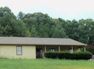 1910 Clinton Pl, Lawrenceville, GA 30043