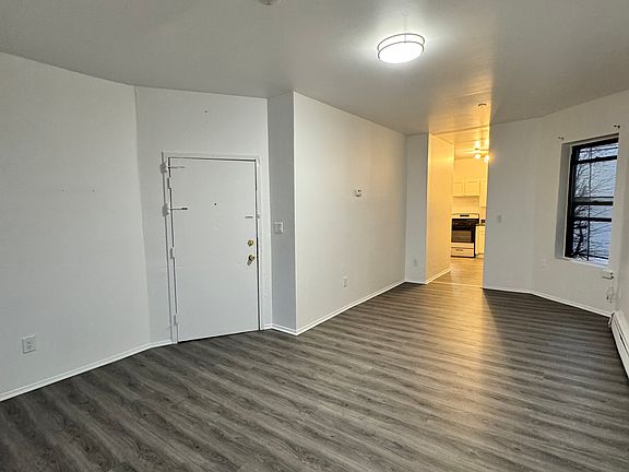 3rd image of 337 Randolph Ave APT 4