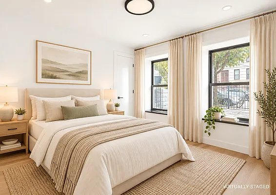Bedroom, photo 1