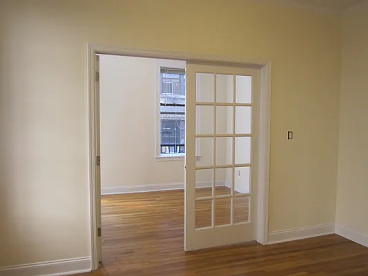 Rented by City Connections Realty | media 14