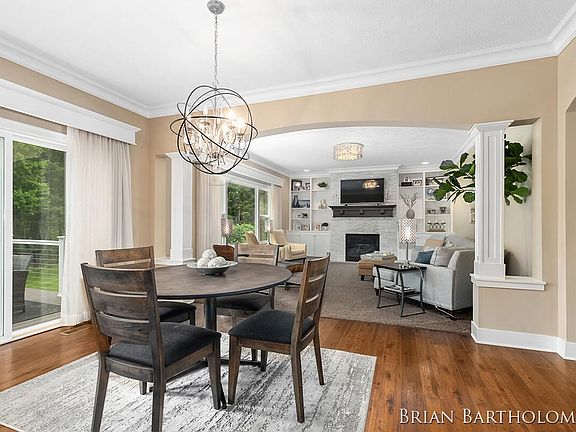 5th image of 5457 Hagenvale Ct NE