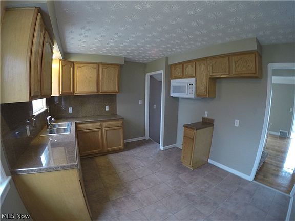 2nd image of 5109 Clement Ave