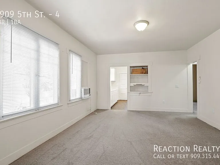 3909 5th St #4 — Photo 8