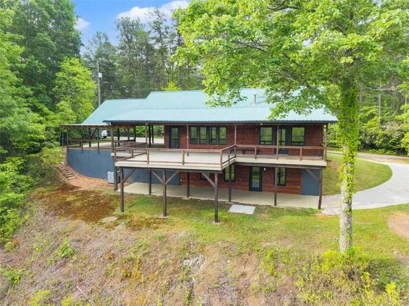 707 S Fern Cove Rd, Sautee Nacoochee, GA 30571